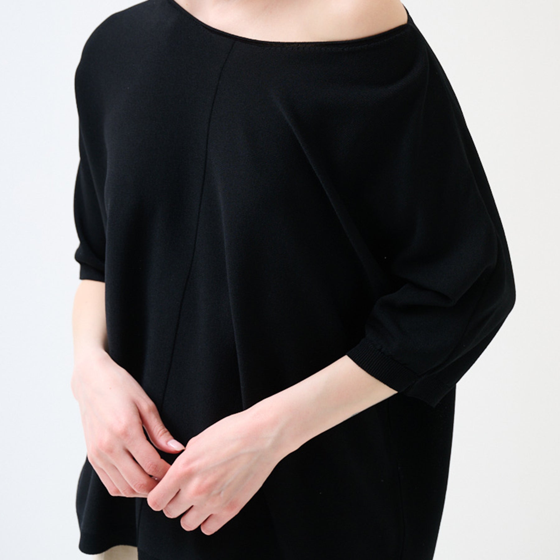 KIKISIX Maglia Donna M/M Over Viscosa Leggera KXMA2507