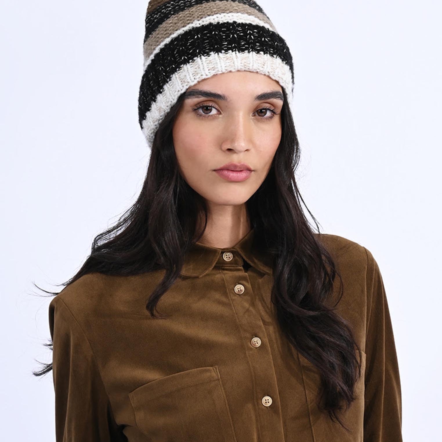 Berretto lavorazione a Righe e Lamé con Pon Pon MOLLY BRACKEN B256BH