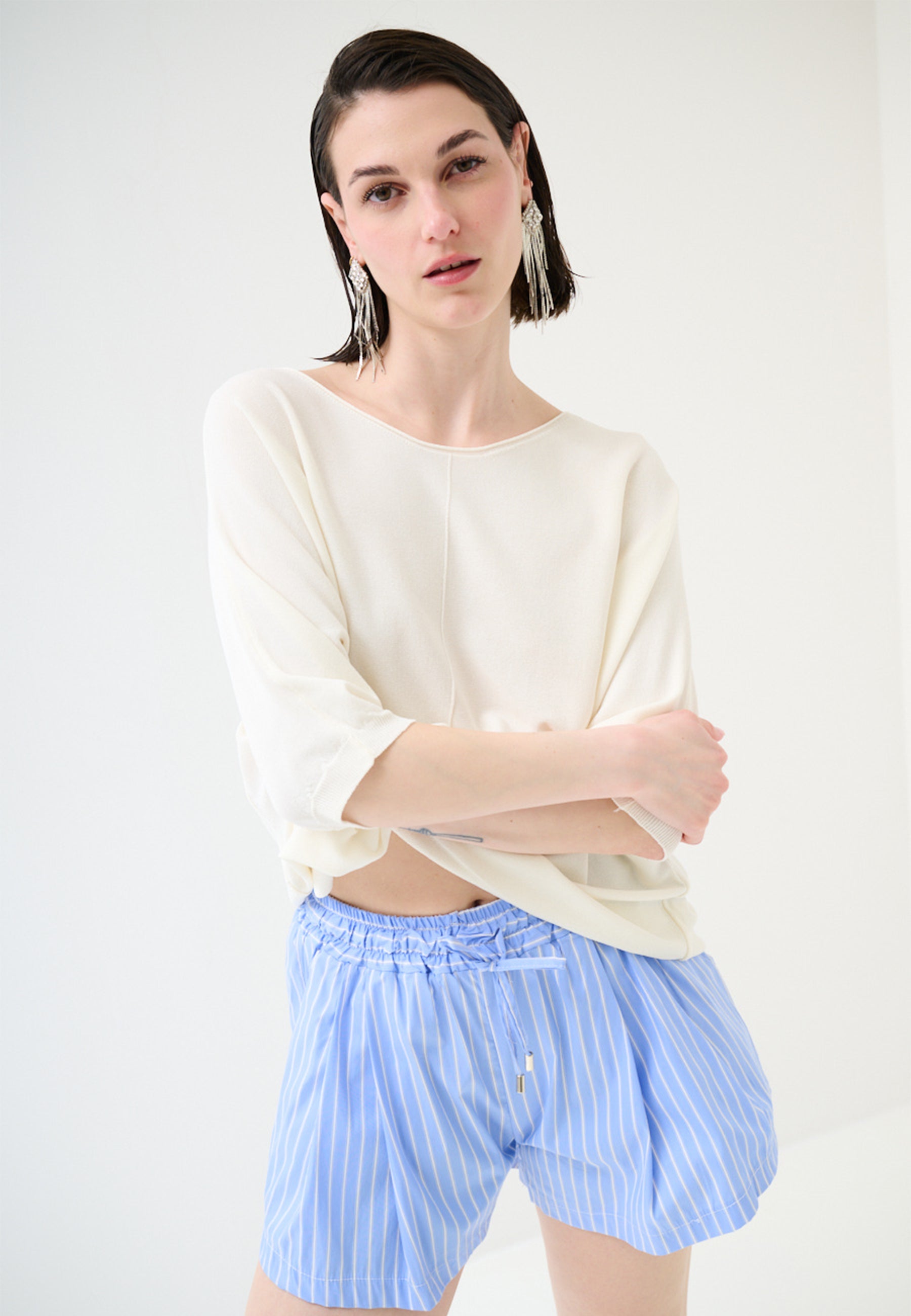 KIKISIX Maglia Donna M/M Over Viscosa Leggera KXMA2507