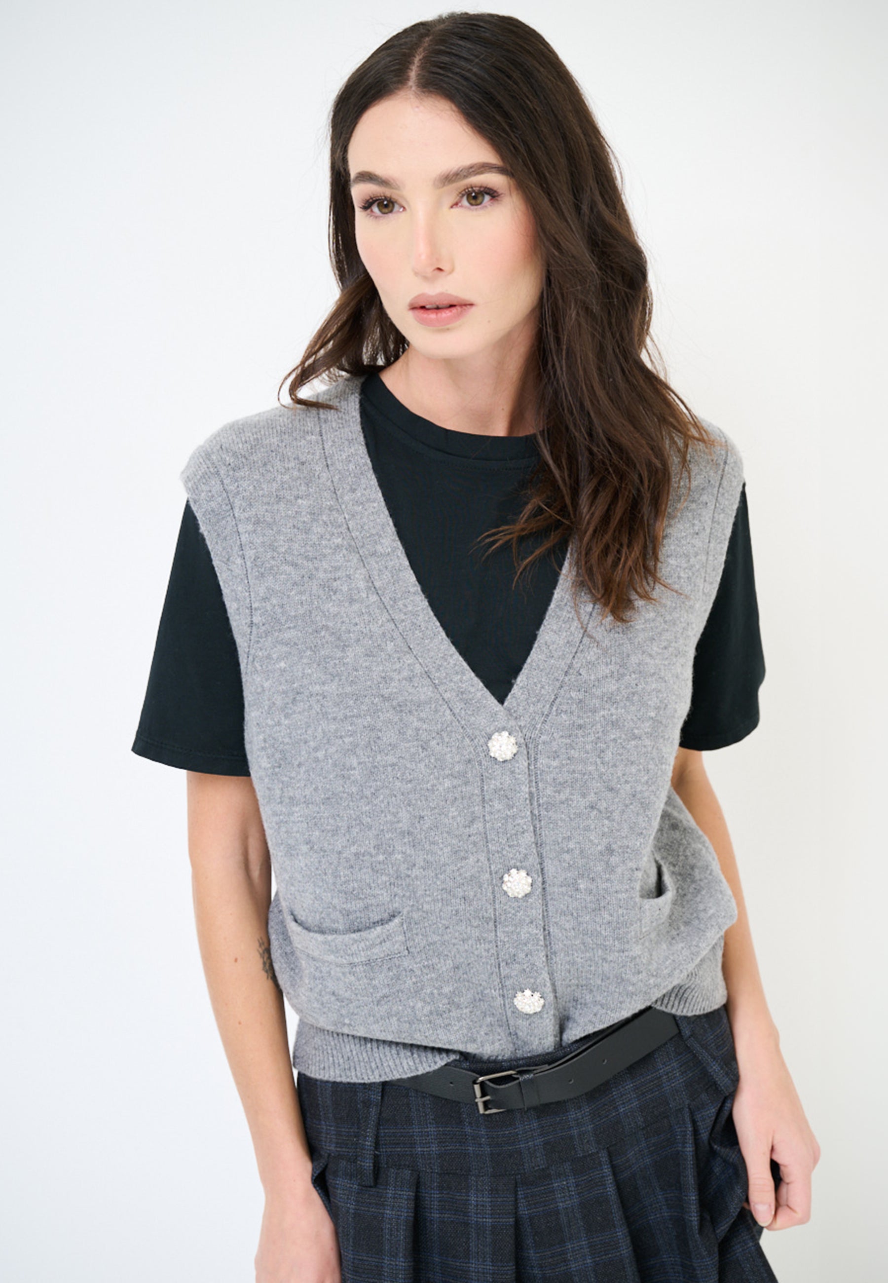 KIKISIX Gilet Caldo Donna in Lana con Scollo V e Bottoni Gioiello ART. KXGL1842